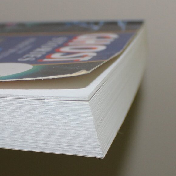 FREE*❤️Ghost Stories chosen by Robert Westall paperback book supernatural tales - Picture 3 of 4